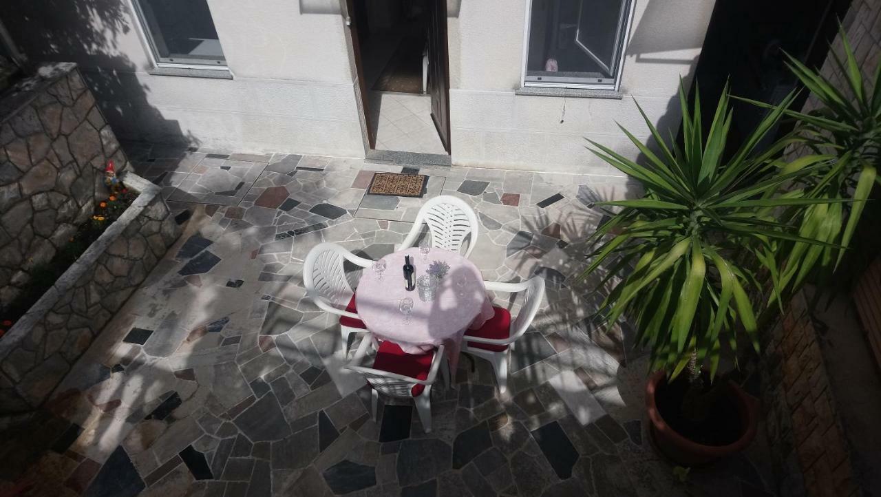 Apartman Iris S Terasom Rijeka Ngoại thất bức ảnh